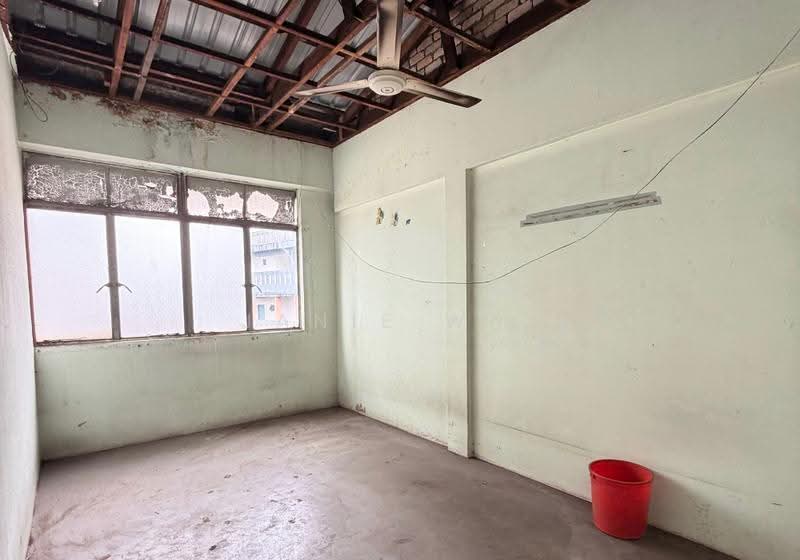 Shop for Sale in Jalan Pudu (KL City Centre) - Janie Wai - Interior - PropertyGuru.com.my