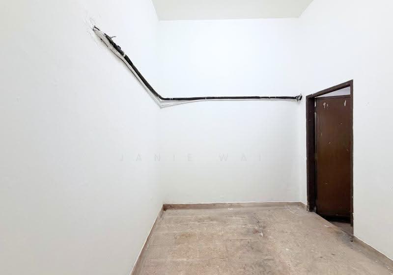 Shop for Sale in Jalan Pudu (KL City Centre) - Janie Wai - Interior - PropertyGuru.com.my