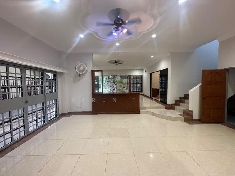 Rumah Banglo untuk Disewa di Bukit Antarabangsa (Ulu Kelang) - Diren Tee - Living Room - PropertyGuru.com.my