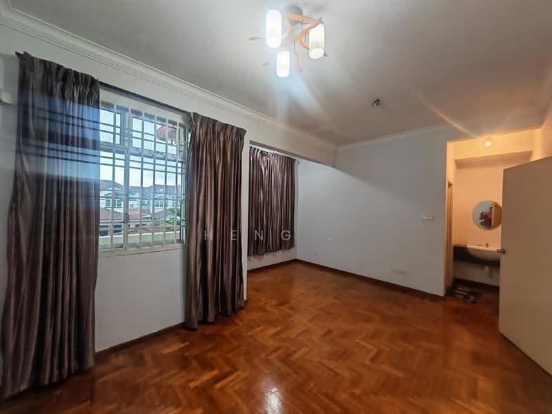 Rumah Teres 1.5-Tingkat untuk Disewa di Taman Daya (Johor Bahru) - Heng . - Bathroom - PropertyGuru.com.my