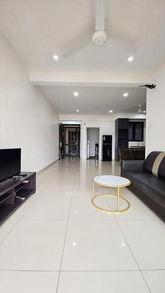 Kondominium untuk Disewa di Golden Triangle 2 - Eugene Tung - Living Room - PropertyGuru.com.my