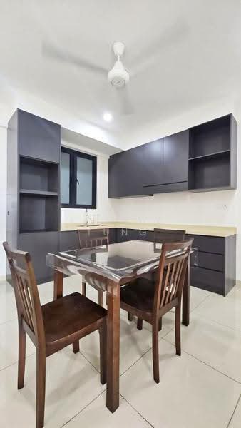 Kondominium untuk Disewa di Golden Triangle 2 - Eugene Tung - Dining Room - PropertyGuru.com.my