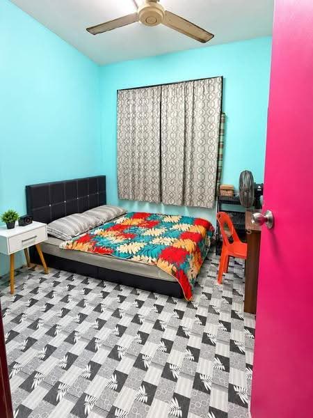 Rumah Flat untuk Dijual di Rumah Pangsa Laman Tasik - ALHAFIZ AZIS - Bedroom - PropertyGuru.com.my