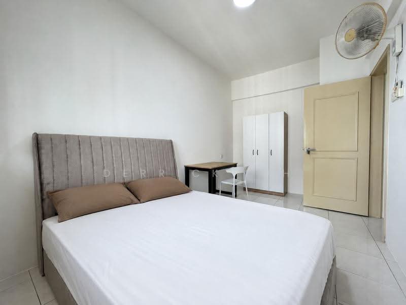 Condominium for Rent at Gold Coast Resort Condominium - Derrick Loh - Bedroom - PropertyGuru.com.my