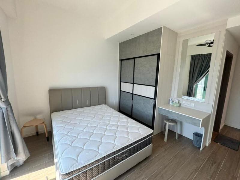 Service Residence for Sale at Bay Suites - Li Li Lim - Bedroom - PropertyGuru.com.my