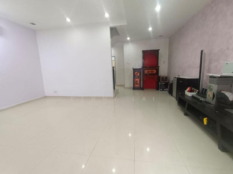 Flat for Sale at Taman Pandan Jaya - Kenny Lai - Living Room - PropertyGuru.com.my