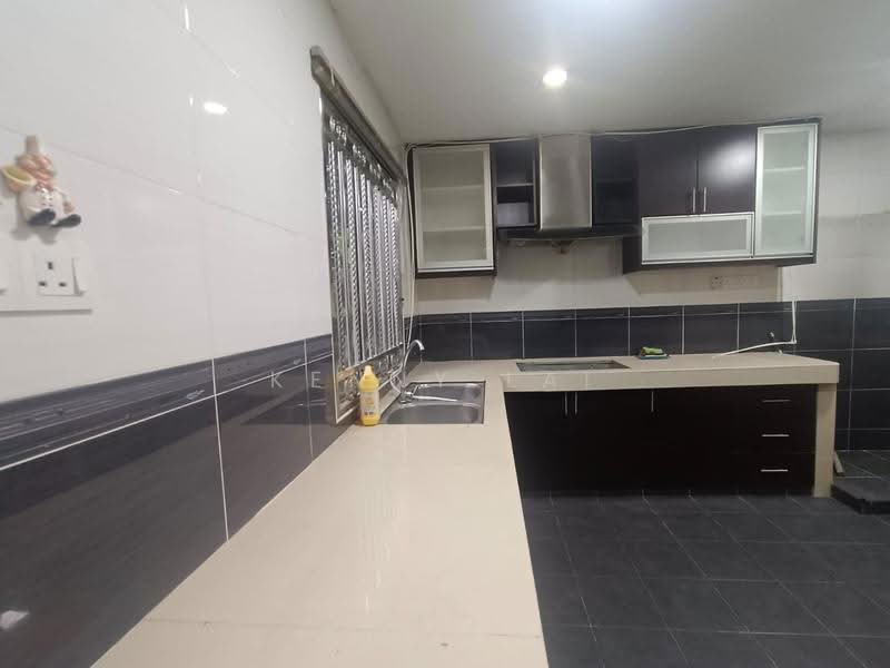 Flat for Sale at Taman Pandan Jaya - Kenny Lai - Kitchen - PropertyGuru.com.my