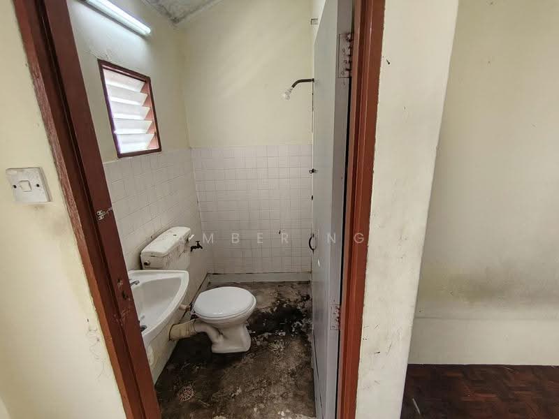 Terraced House for Sale in Desa Setapak (Wangsa Maju) - Amber Ng - Bathroom - PropertyGuru.com.my