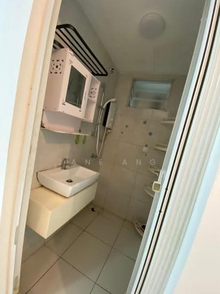 Kondominium untuk Disewa di TRI PINNACLE - Jane Ang - Bathroom - PropertyGuru.com.my