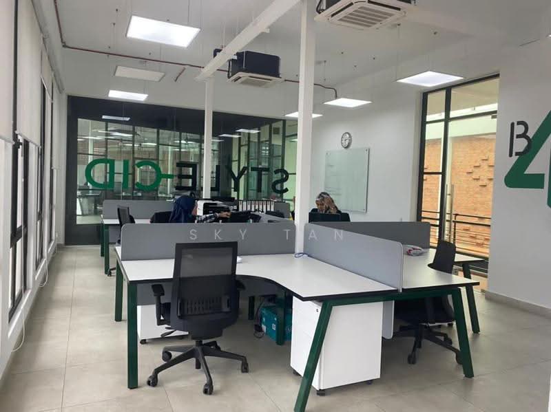 Detached Factory for Rent in Taman Impian Emas (Skudai) - Sky Tan - Interior - PropertyGuru.com.my