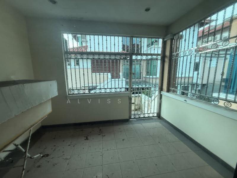 Semi-Detached House for Sale in Taman Sutera Utama (Skudai) - Alviss Tay - Balcony - PropertyGuru.com.my
