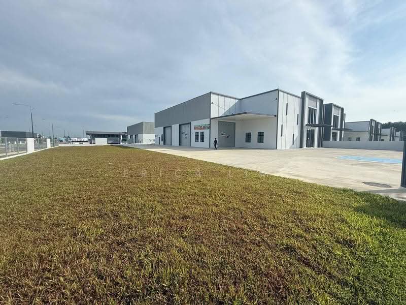 Semi-D Factory for Rent in Eco Business Park 1 (Johor Bahru) - Erica Lim - Exterior - PropertyGuru.com.my