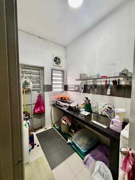 1-storey Terraced House for Sale in Setia Eco Gardens (Gelang Patah) - Sharon Ng - Kitchen - PropertyGuru.com.my