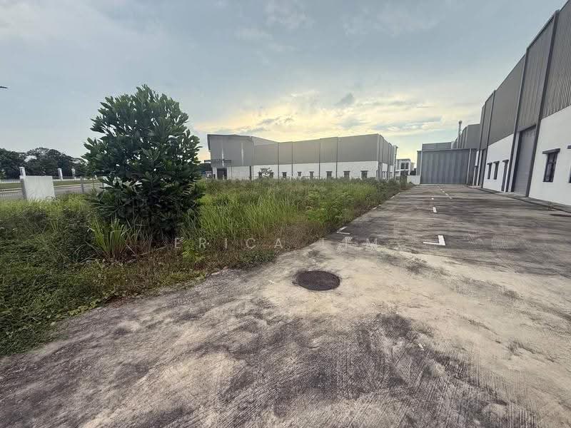 Kilang Berkembar untuk Disewa di Eco Business Park 2 Senai (Senai) - Erica Lim - PropertyGuru.com.my