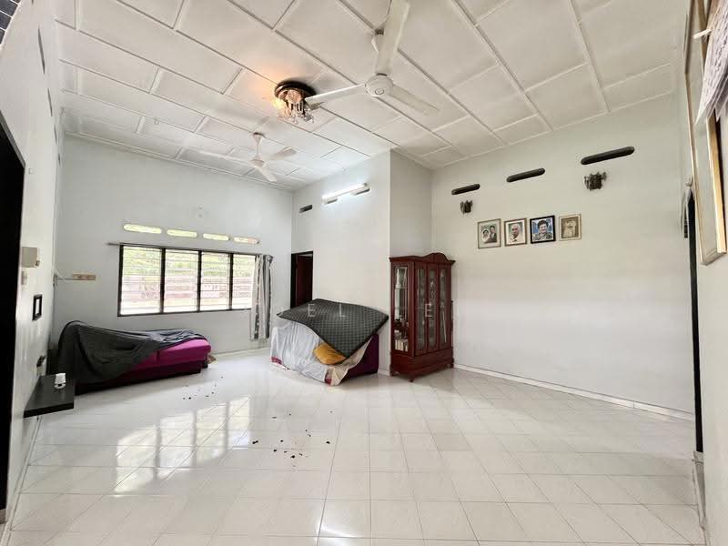 Bungalow House for Sale in Bidor (Perak) - Joel Lee - Living Room - PropertyGuru.com.my