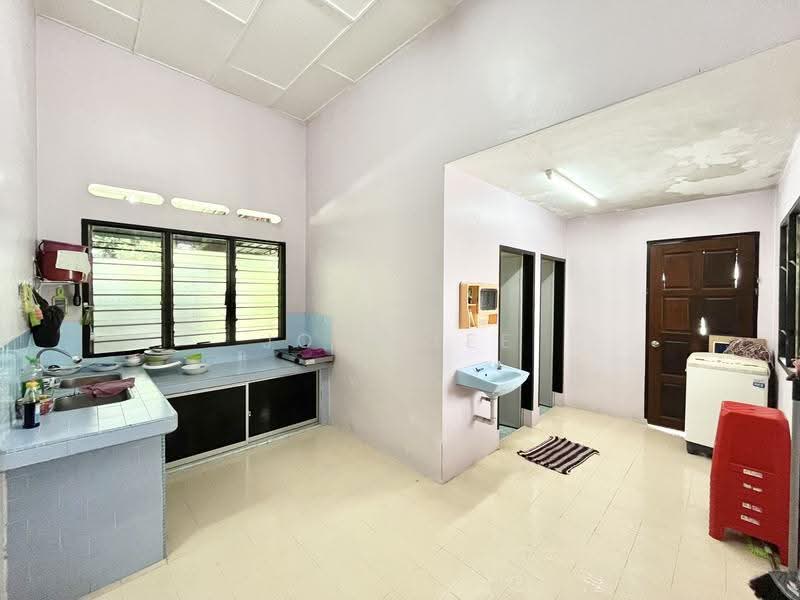 Bungalow House for Sale in Bidor (Perak) - Joel Lee - Kitchen - PropertyGuru.com.my