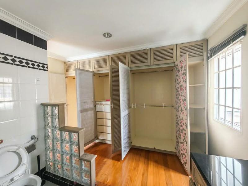 Rumah Berkembar untuk Disewa di Usj 5 (Subang Jaya) - Shahshi T - Bathroom - PropertyGuru.com.my