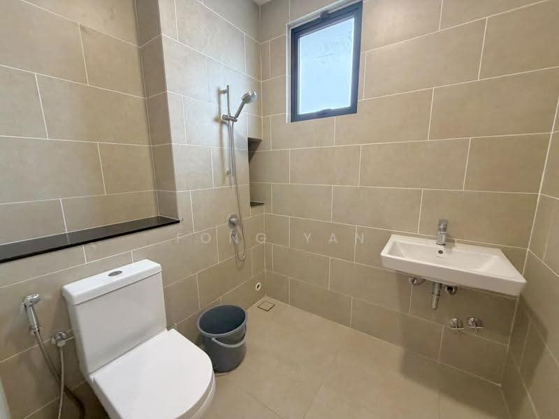 Rumah Berkembar untuk Dijual di Setia Alam (Selangor) - Fong Yan - Bathroom - PropertyGuru.com.my