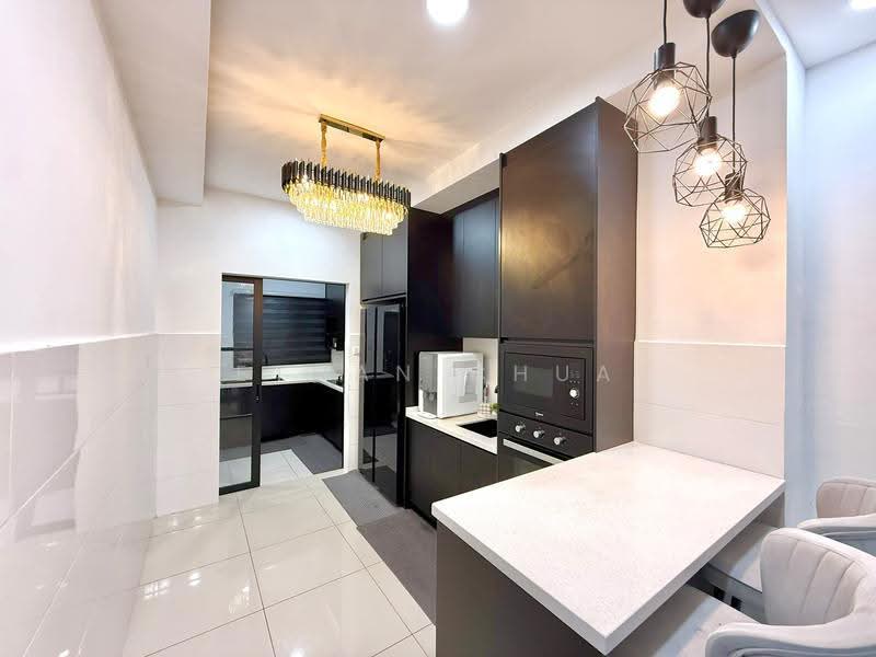 2-storey Terraced House for Sale in Setia Utama (Setia Alam) - Ethan Chua - Kitchen - PropertyGuru.com.my