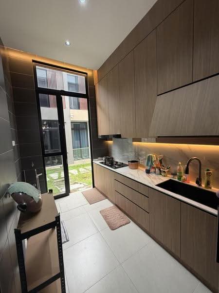 2-storey Terraced House for Sale in Puteri Harbour (Iskandar Puteri (Nusajaya)) - Junz Liew - Kitchen - PropertyGuru.com.my