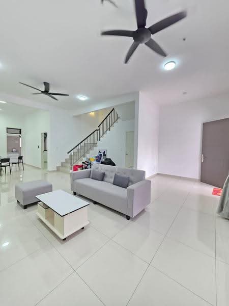 2-storey Terraced House for Rent in Taman Desa Tebrau (Tebrau) - Tommy Tai - Living Room - PropertyGuru.com.my