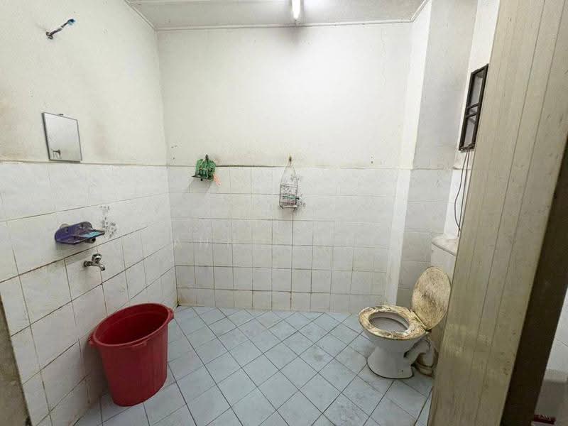 2-storey Terraced House for Sale in Kota Tinggi (Johor) - Annie Tee - Bathroom - PropertyGuru.com.my