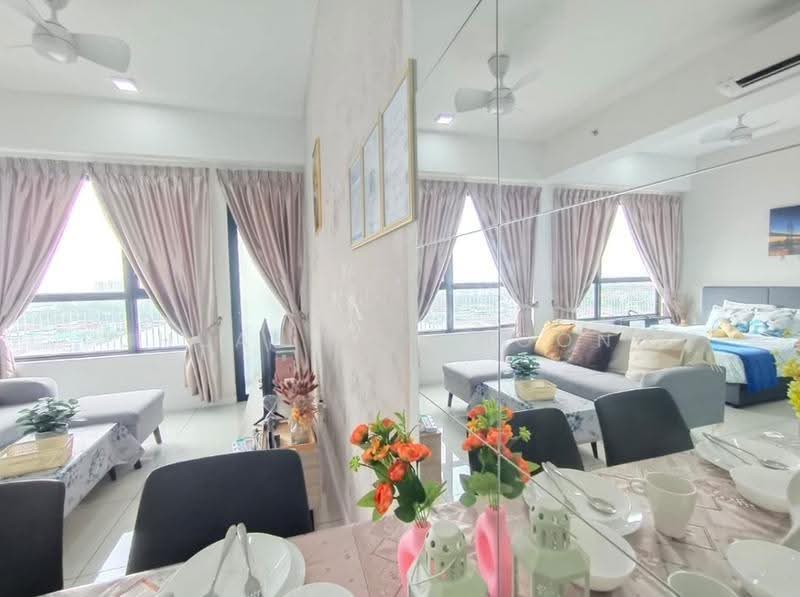 Service Residence for Sale at SouthPlace Residences @ Tropicana Metropark - Chuan Yap Hoong - Living Room - PropertyGuru.com.my