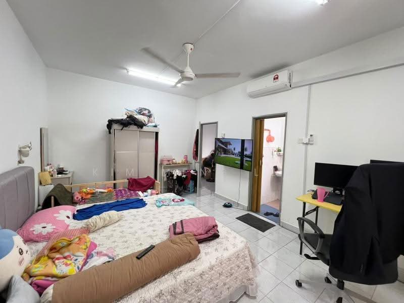 Rumah Teres 2-Tingkat untuk Dijual di Saujana Damansara (Damansara Damai) - Kim Meng Lew - Bedroom - PropertyGuru.com.my