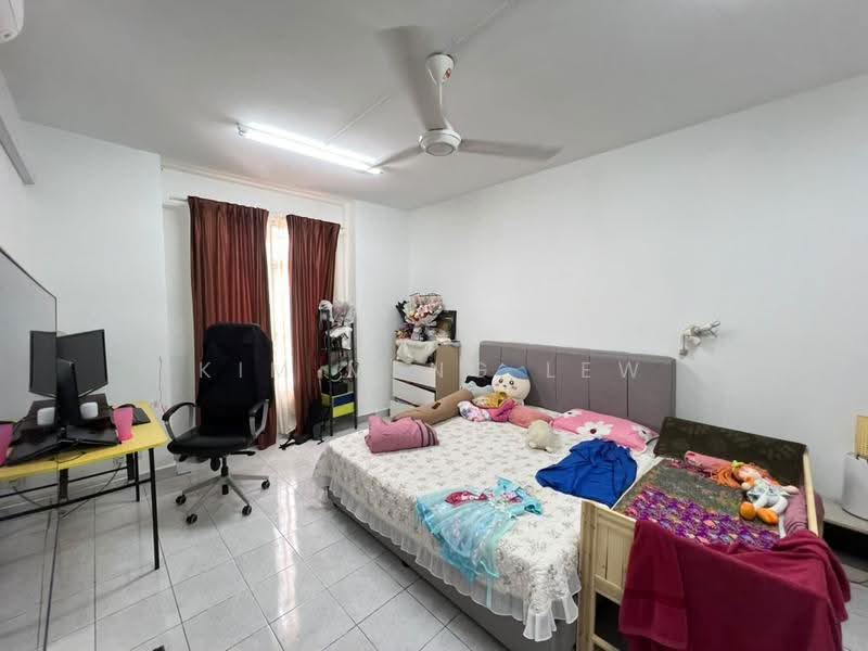 Rumah Teres 2-Tingkat untuk Dijual di Saujana Damansara (Damansara Damai) - Kim Meng Lew - Bedroom - PropertyGuru.com.my