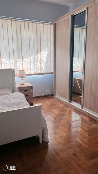 Condominium for Sale at Petrie Condominium - Howes Izan - Bedroom - PropertyGuru.com.my
