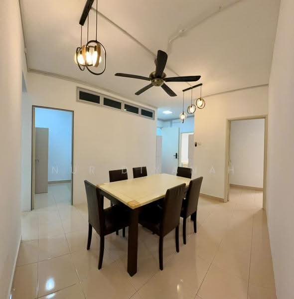 Kondominium untuk Disewa di Prima U1 - Nur Diyanah - Dining Room - PropertyGuru.com.my