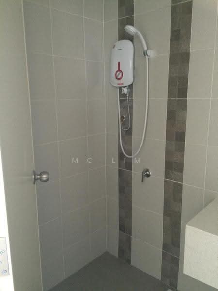 Kondominium untuk Disewa di Imperial Residences - MC Lim - Bathroom - PropertyGuru.com.my
