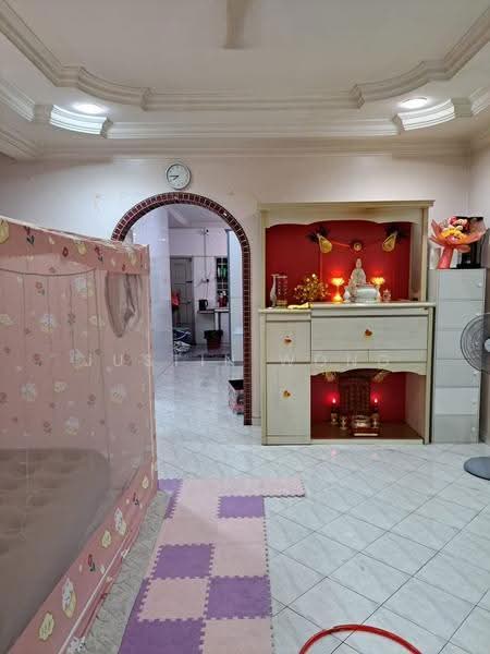 2-storey Terraced House for Rent in Klang (Selangor) - Justin Wong - Living Room - PropertyGuru.com.my