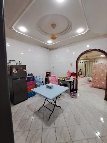 2-storey Terraced House for Rent in Klang (Selangor) - Justin Wong - Living Room - PropertyGuru.com.my