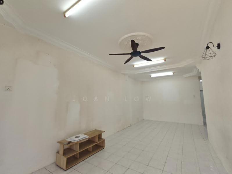 1-storey Terraced House for Sale in Batu Berendam (Melaka) - Joan Low - Living Room - PropertyGuru.com.my
