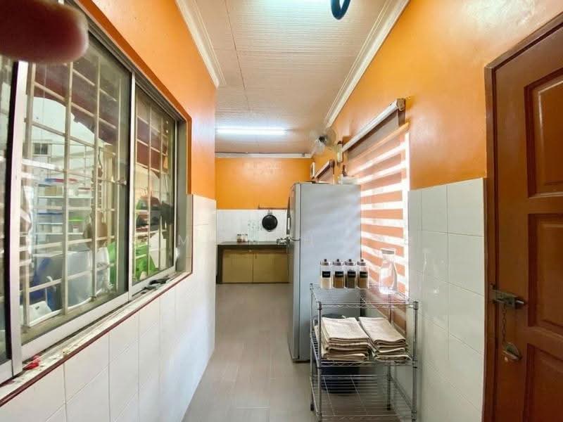 2-storey Terraced House for Sale in Taman Prima Saujana (Kajang) - Aimi Mahirah - Kitchen - PropertyGuru.com.my