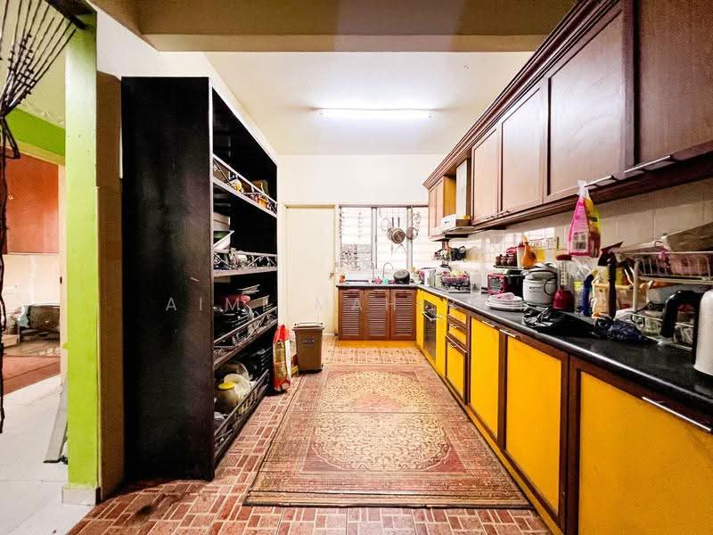 2-storey Terraced House for Sale in Taman Prima Saujana (Kajang) - Aimi Mahirah - Kitchen - PropertyGuru.com.my