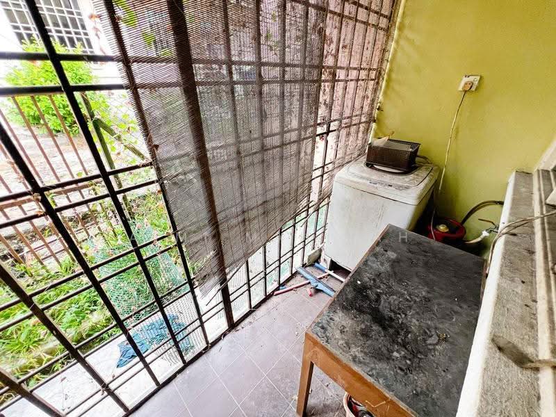 2-storey Terraced House for Sale in Taman Prima Saujana (Kajang) - Aimi Mahirah - Balcony - PropertyGuru.com.my