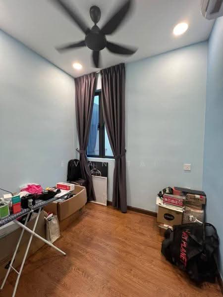 Kediaman Servis untuk Disewa di Country Garden Central Park - Evan Tai - Bedroom - PropertyGuru.com.my
