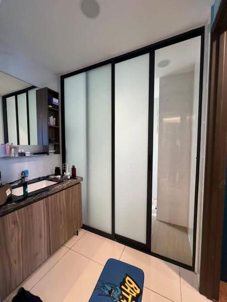 Kediaman Servis untuk Disewa di Country Garden Central Park - Evan Tai - Bathroom - PropertyGuru.com.my