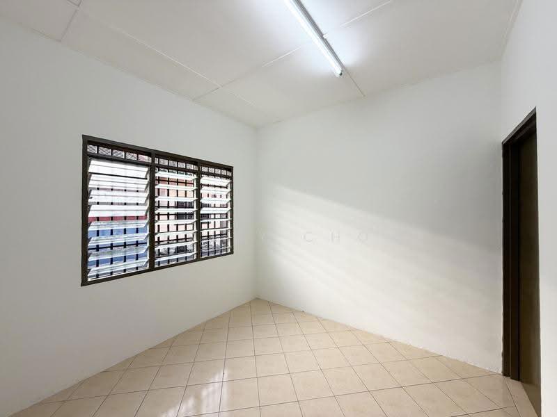 Rumah Teres 1-Tingkat untuk Dijual di Bandar Baru Utama (Kampar) - Presley Chong - Bedroom 3 - PropertyGuru.com.my