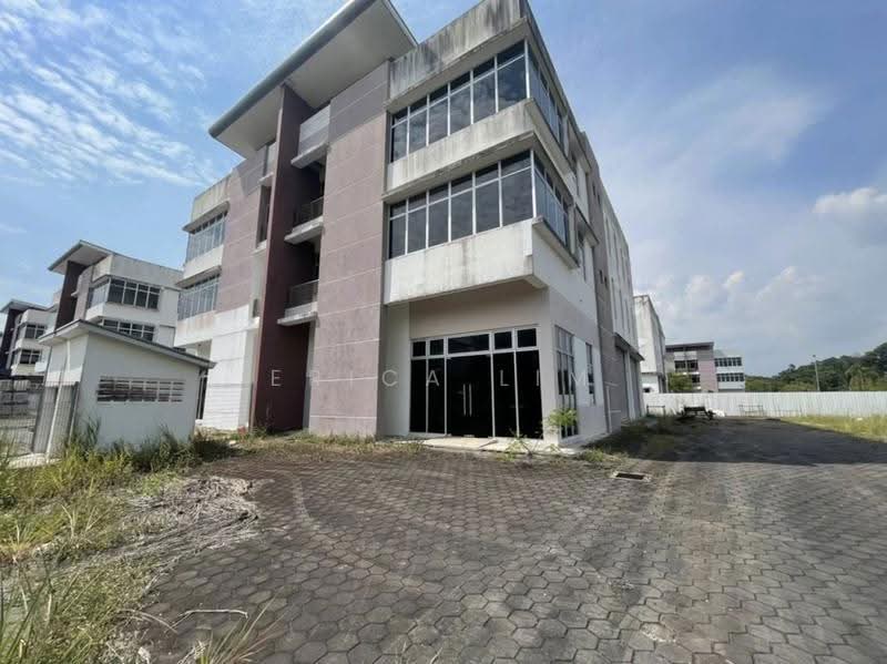 Kilang Berkembar untuk Dijual di Gelang Patah (Johor) - Erica Lim - Exterior - PropertyGuru.com.my