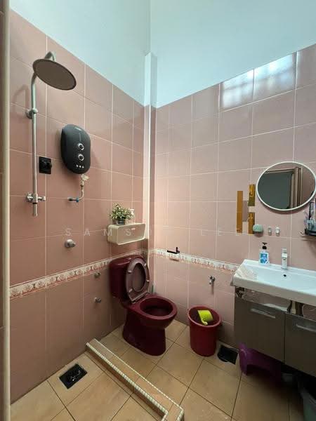 2-storey Terraced House for Sale in Taman Bukit Idaman (Selayang) - Samson Lee - Bathroom - PropertyGuru.com.my