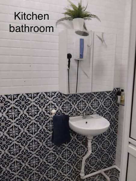 2.5-storey Terraced House for Sale in Saleng (Senai) - Yvonne Lim - Bathroom - PropertyGuru.com.my