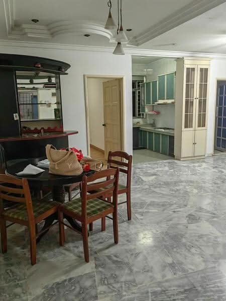 Pangsapuri untuk Disewa di Subang Perdana Goodyear Court 8 - Lydia Loo - Dining Room - PropertyGuru.com.my