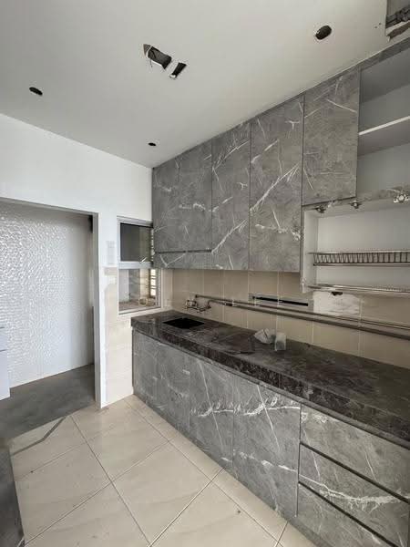 Apartment for Sale at Bayu Angkasa - Zoey Lee - Kitchen - PropertyGuru.com.my