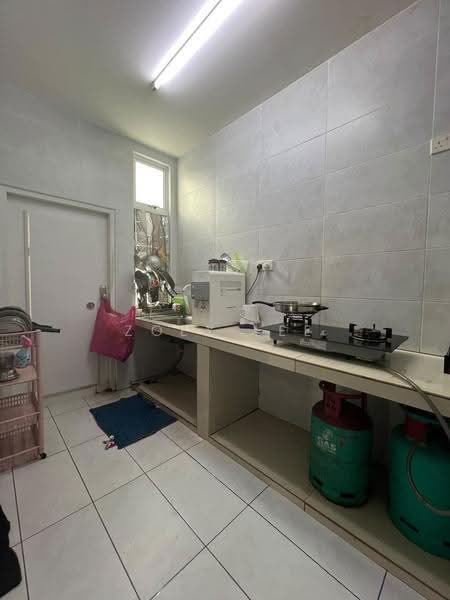 Cluster House for Sale in Skudai (Johor) - Zoey Lee - Kitchen - PropertyGuru.com.my