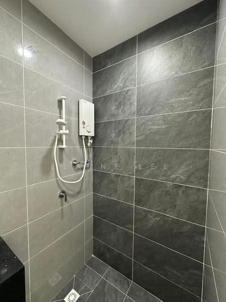 Kondominium untuk Disewa di Lucerne Residences - Elaine Lee - Bathroom - PropertyGuru.com.my