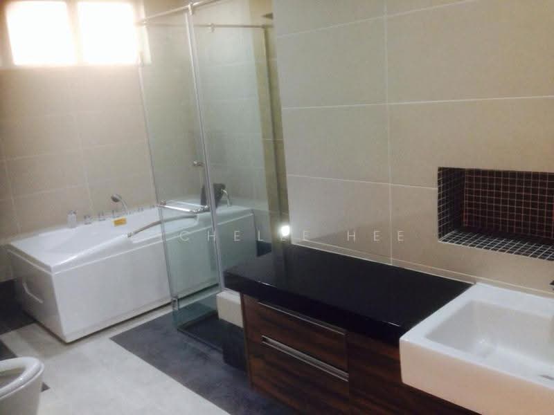 Rumah Banglo untuk Dijual di Saujana Impian (Kajang) - Michelle Hee - Bathroom - PropertyGuru.com.my
