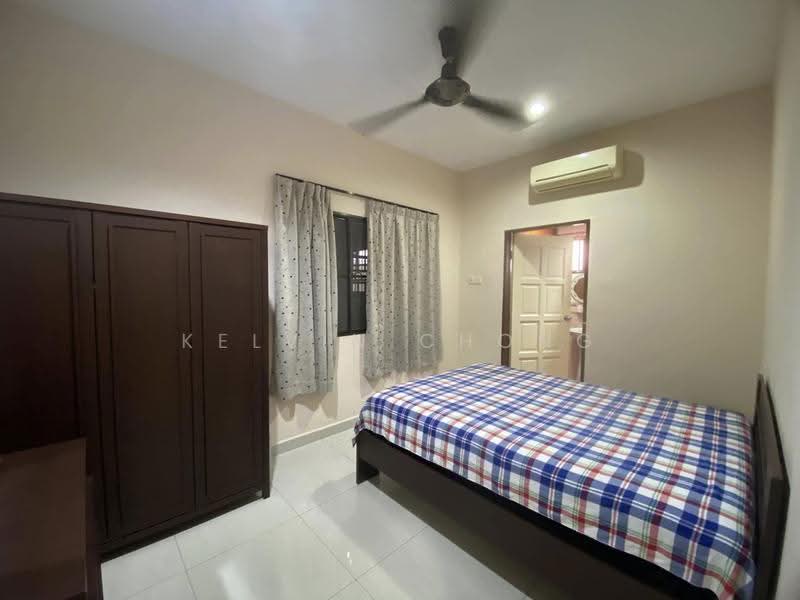 Semi-Detached House for Sale in Taman Ipoh Selatan (Ipoh) - Kelvin Chong - Bedroom - PropertyGuru.com.my
